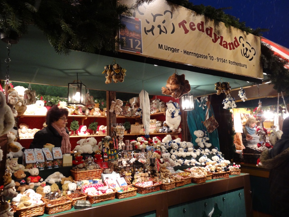 Teddy bears – this has to be my favorite booth!